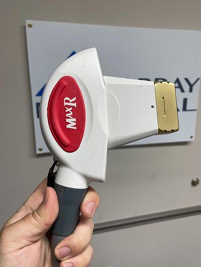 Used 2015 Cynosure (Palomar) Icon with 1540 (XD and XF), MaxG, MaxR, MaxYs