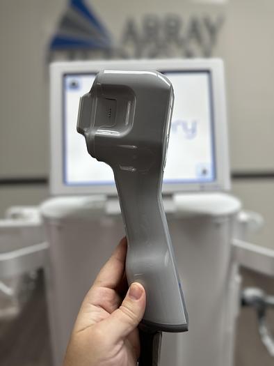 Used 2019 MiraDry Inc. MiraDry MD4000-MC Sweat & Odor Reduction Hyperhidrosis Treatment TIPS INCLUDED