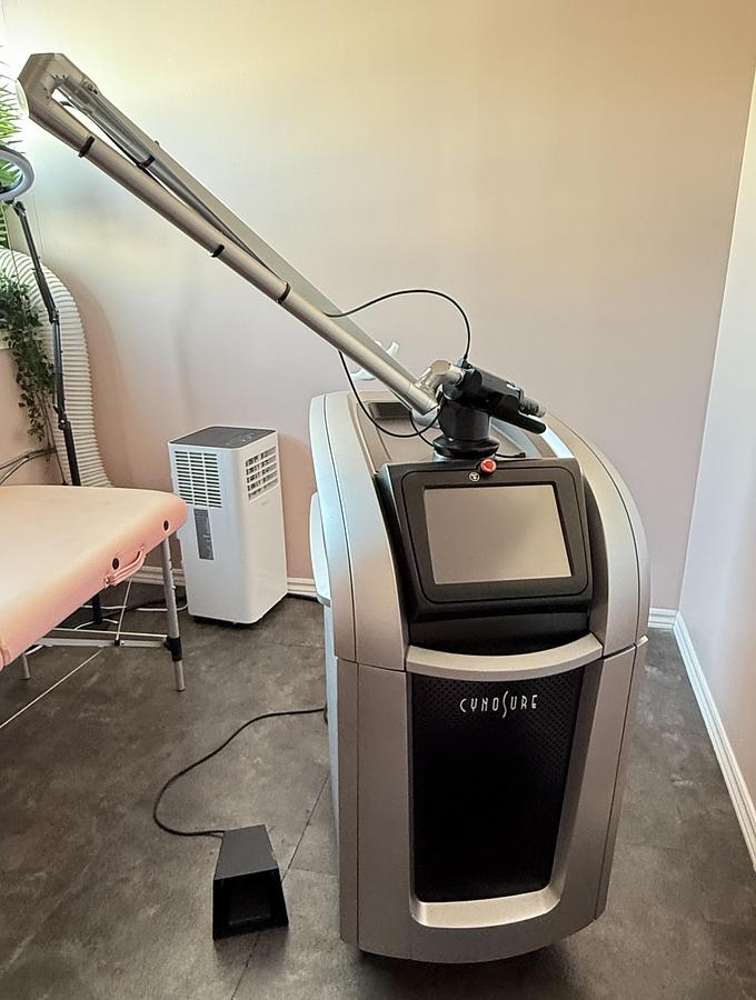 Used 2022 CYNOSURE PicoSure Pro