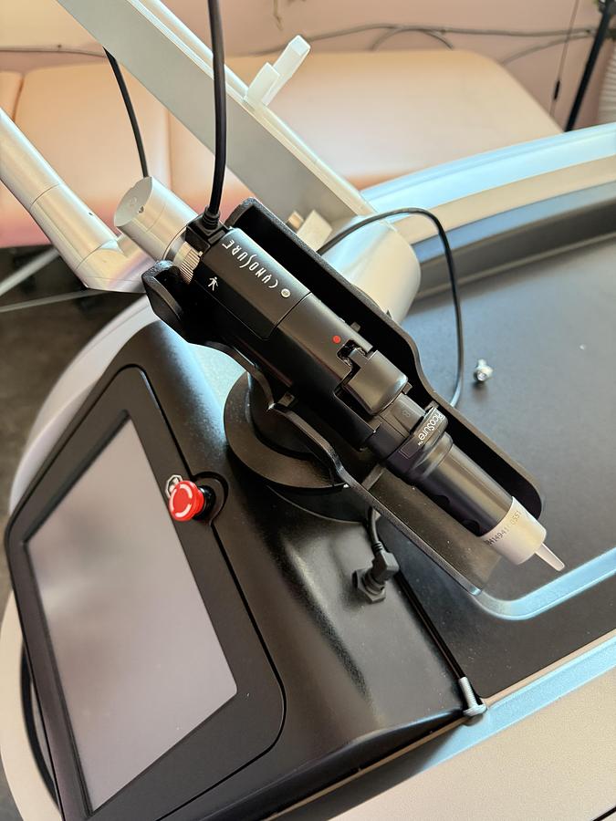 Used 2022 CYNOSURE PicoSure Pro