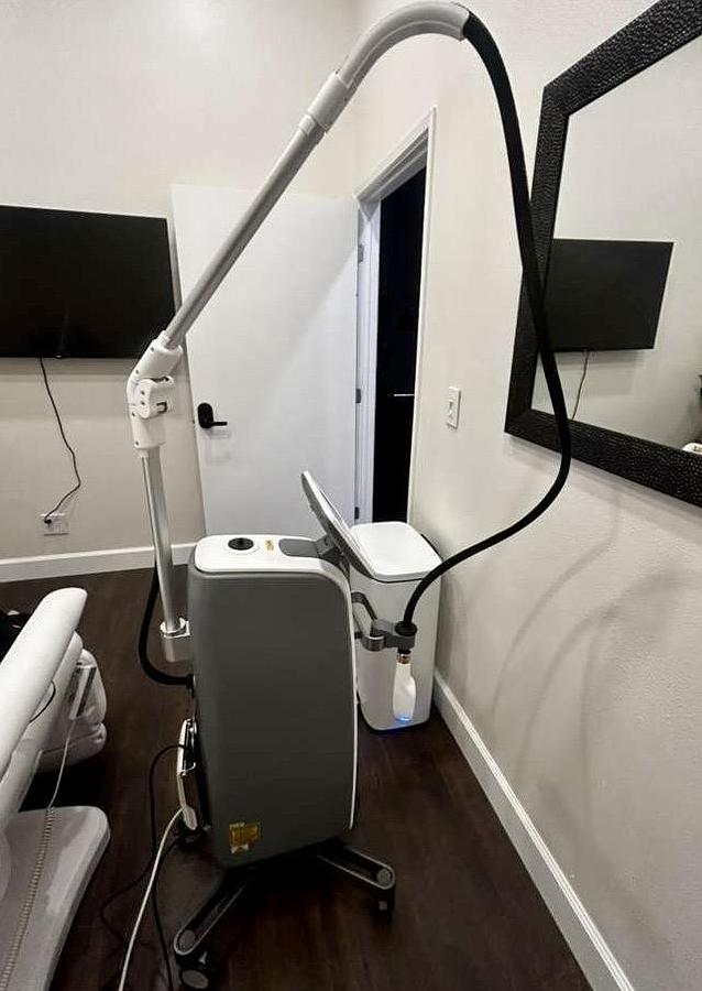 Used 2022 Lutronic LaseMD Ultra