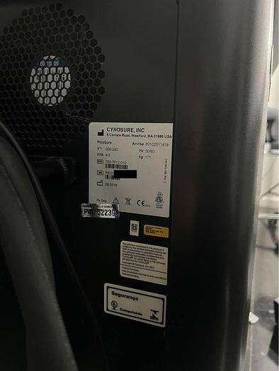 Used 2016 Cynosure Picosure- 3 Wavelength