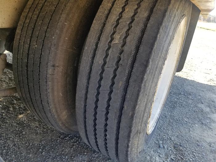 Used 1998 Trail Max TD 42 T