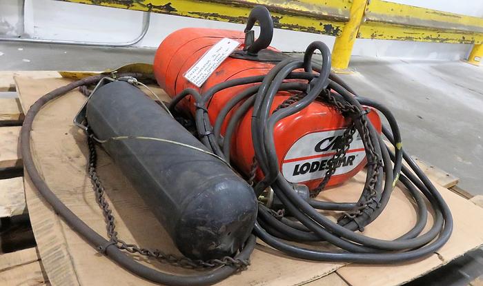 CM LODESTAR 1/2 TON CHAIN HOIST