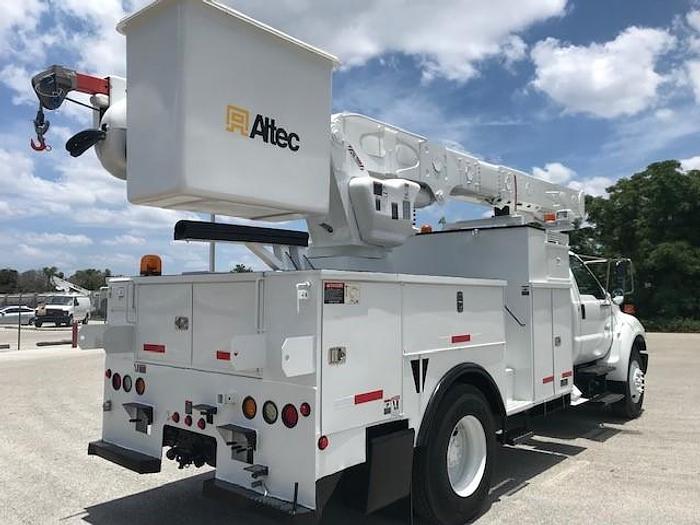 Used 2009 Ford F750 4x2 Utility Altec AM55-MH Over-Center Bucket Truck