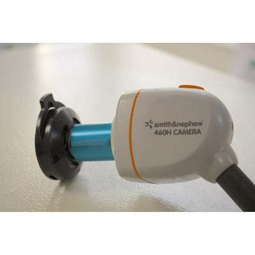 Usato COLONNE COELIOCHIRURGIE SMITH AND NEPHEW AVEC 2 ECRANS PLATS