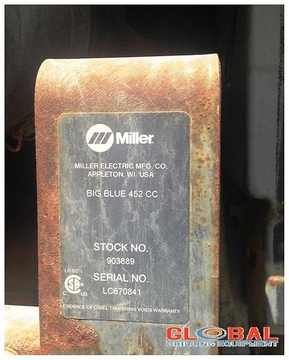 Used Item 0822 : Miller Big Blue 452D Welding Machine