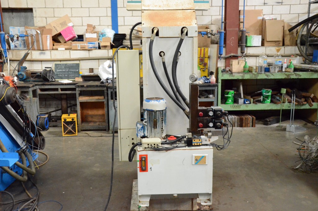 Usado 1992 CAMP P 20 Prensas #4116