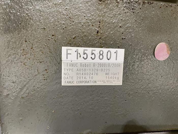 Used FANUC R2000iB/200R WITH R30iA CONTROLLER
