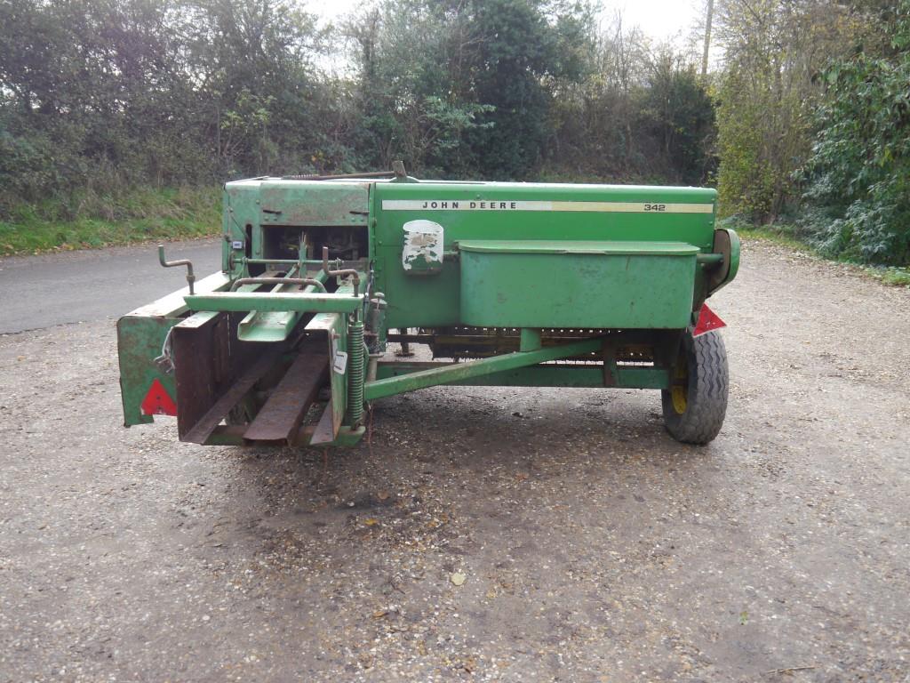 Used John Deere 342 Baler