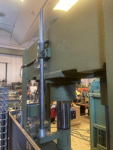 Usato PRESSA OMCN A PONTE 100 TON