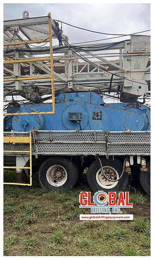 Used Item 10002 - 2011 LOADCRAFT HRI 1000-E DRILL RIG