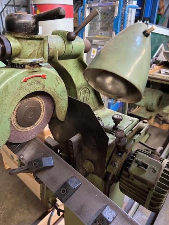 Gebraucht Merz Hobelmesserschärfmschine 650 mm Schärfbreite