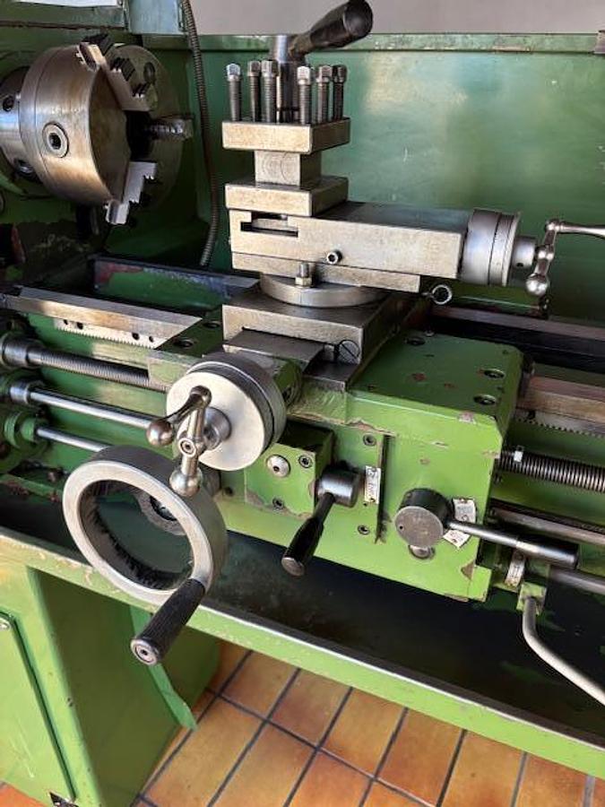 Gebraucht Metalldrehbank, Größe 700 x 1850 x 1350 mm