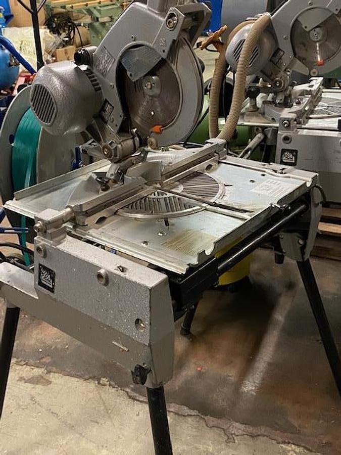Gebraucht Oberfräse HM 8220 Volt 24.000 U/m
