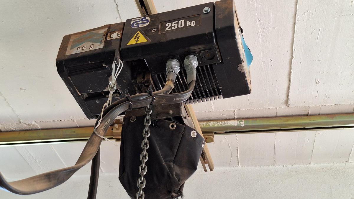 Gebraucht Fezer Plattengreifer mit elektr. Kettenzug PS 5