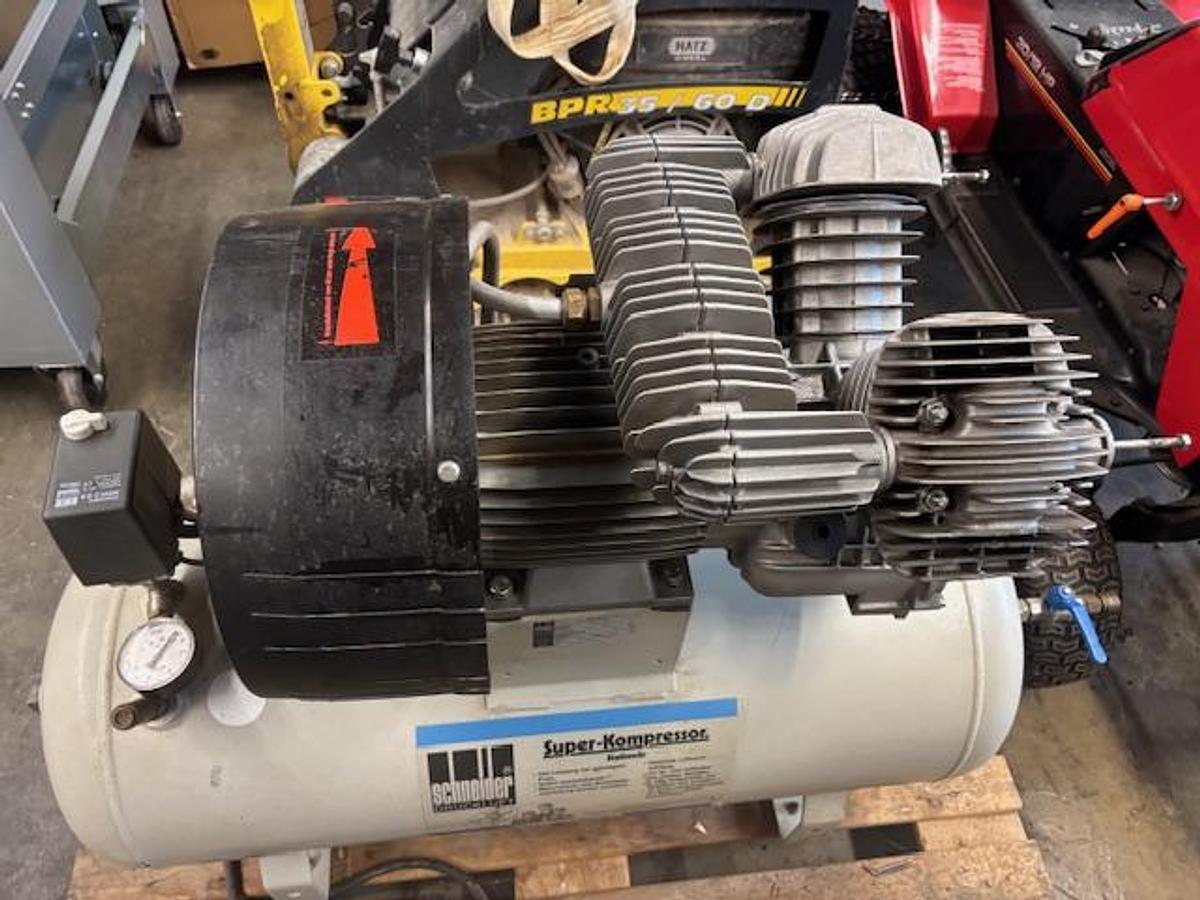 Gebraucht Schneider Universal 592/90