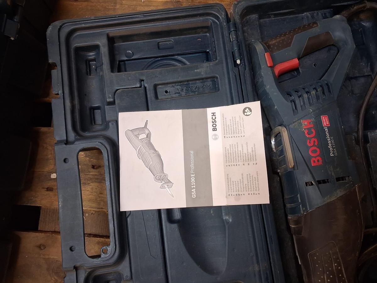 Gebraucht Bosch GSA 1100 E Professional Säbelsäge