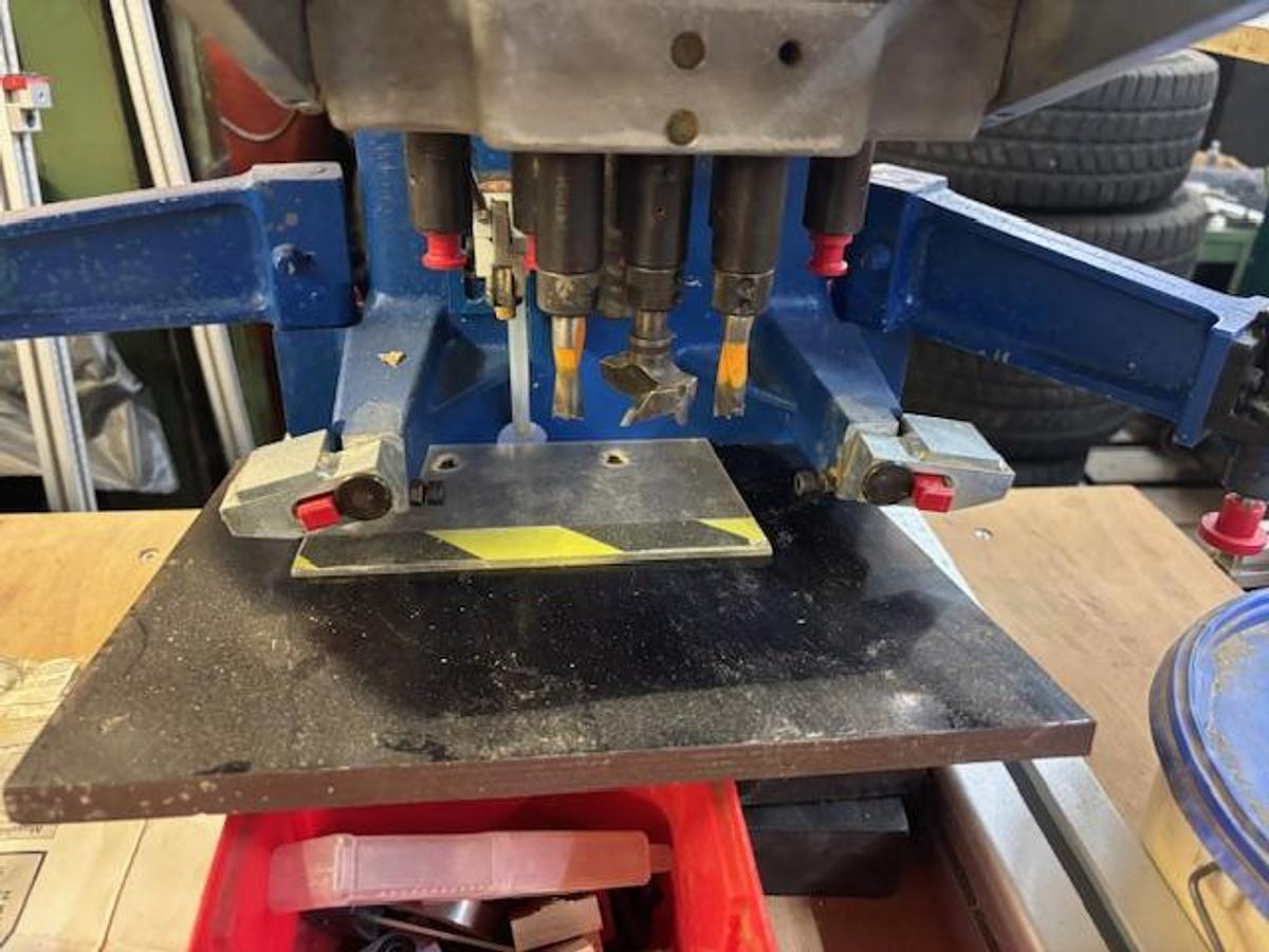 Gebraucht Hettich Topfbandbohrmaschine