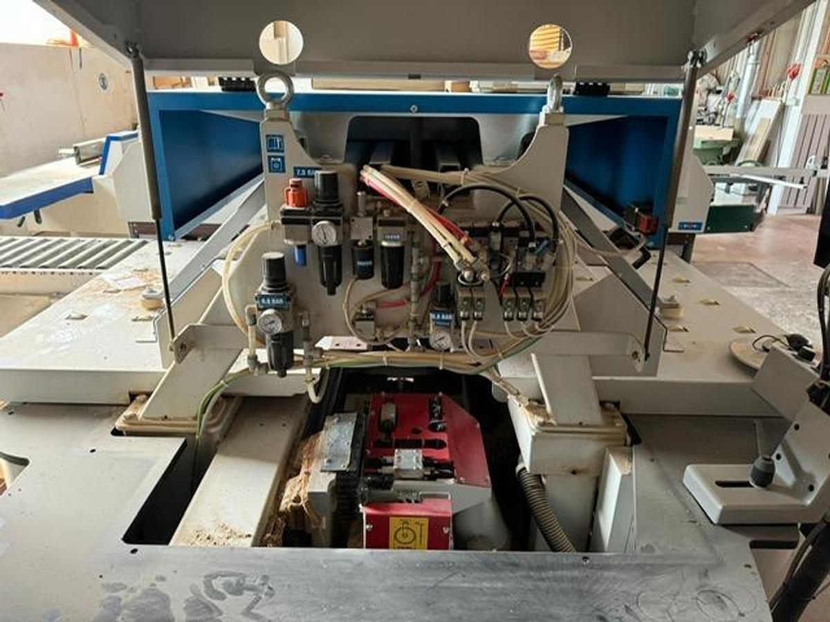 Gebraucht CNC Bohrmaschine & Fräsmaschine & Nutsäge