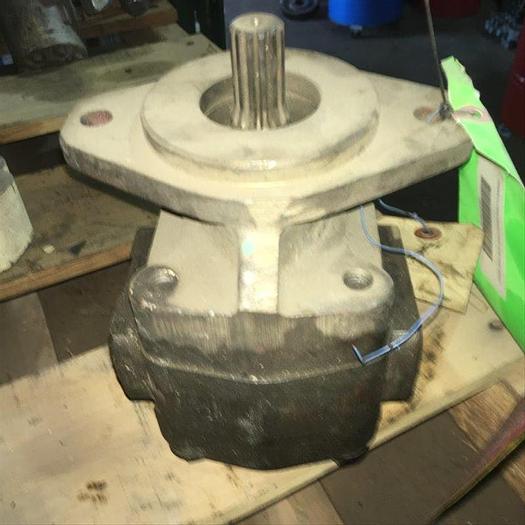 Used 0 Parker K125803 SINGLE STAGE GEAR PUMP - 308-9111-041