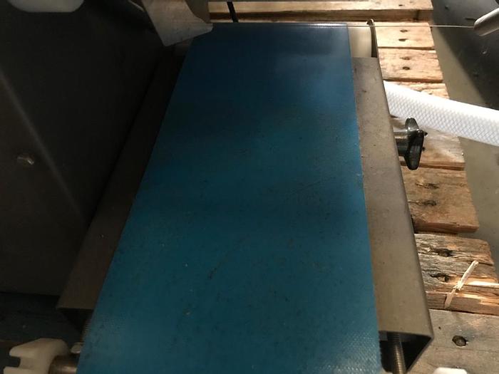 Used DEIGHTON FORMATIC R2200