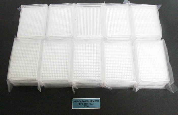 Thermo Scientific 95040000 384-Well Microtiter Microplates Round Well NEW (6556)