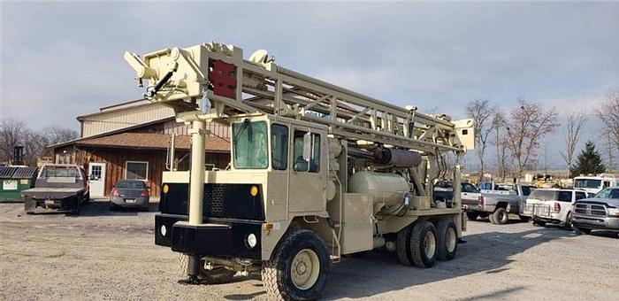 Used 1999 Ingersoll-Rand T4W Drill Rig