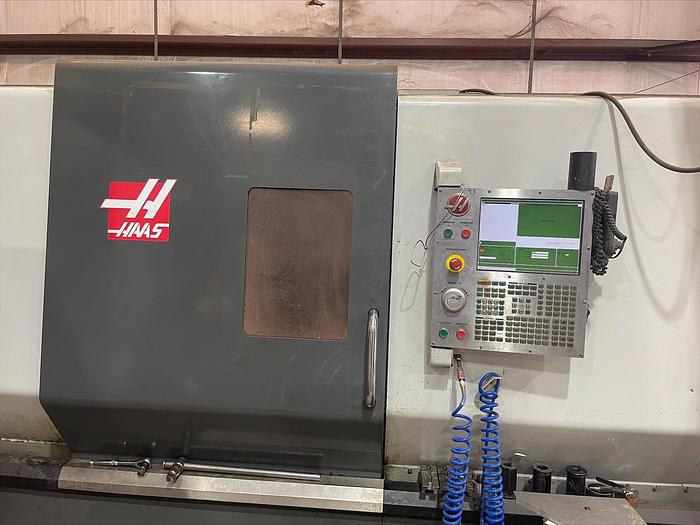 Used 2012 HAAS ST-40 CNC Turning Center with Programmable Tailstock