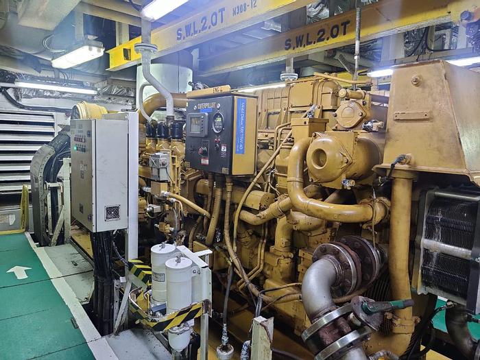 Used Caterpillar 3516C HD marine generators