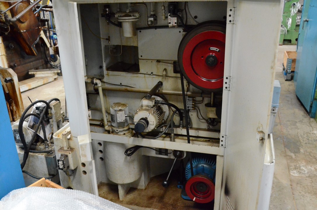 Usado Talladoras de Cortador DEMM SRI 220 CNC #4490