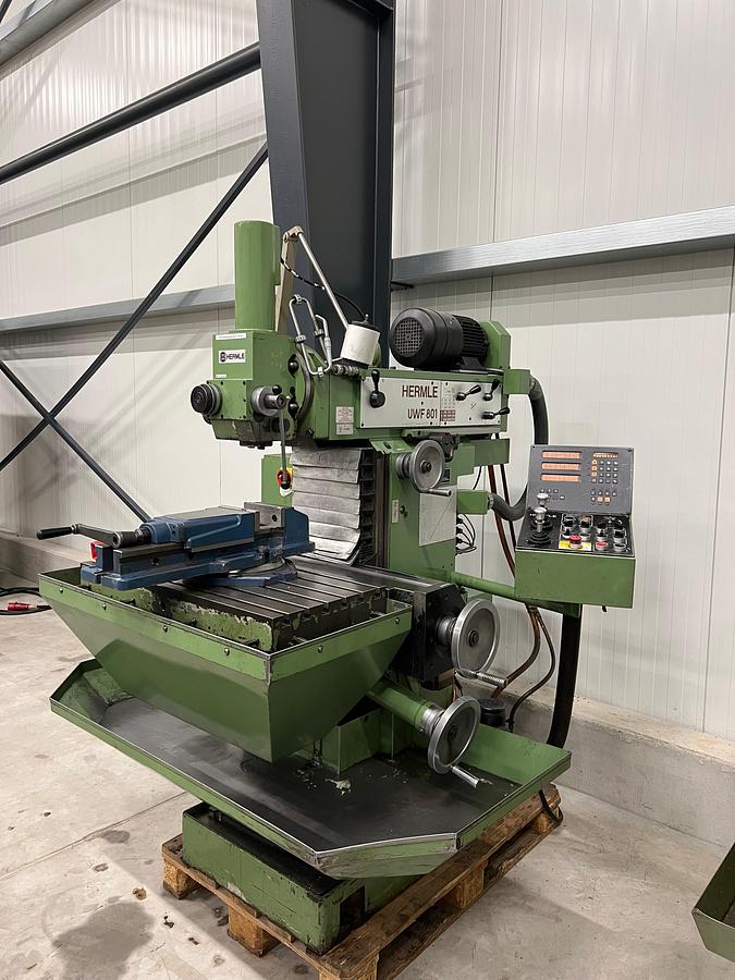 Gebraucht Fräsmaschine Hermle UWF801