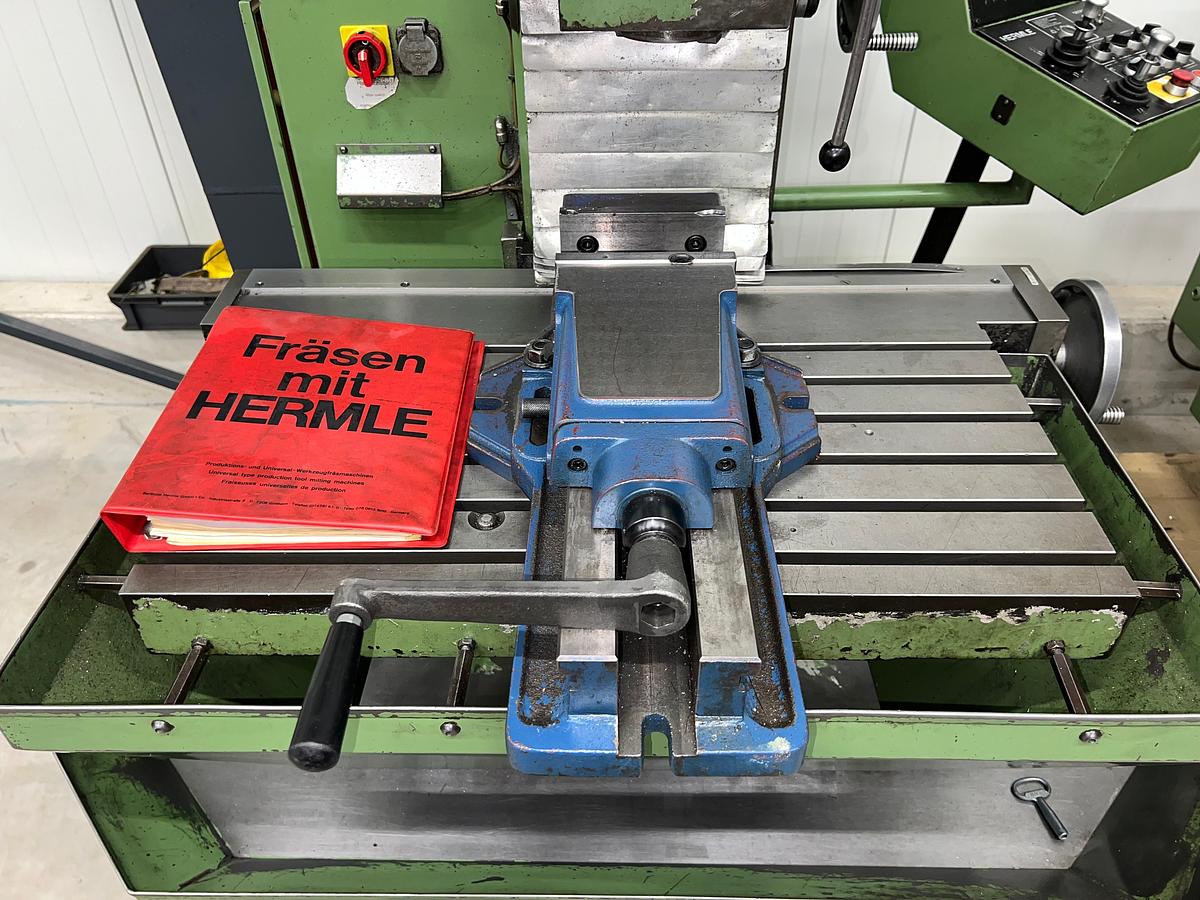 Gebraucht Fräsmaschine Hermle UWF801