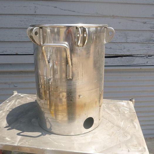 Used Tank, 5 Gallon, S/st, 110 PSI, 14" X 16", DeVilbiss QMS #C744080