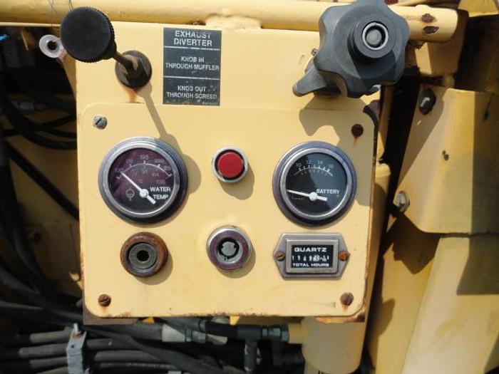 Used GEHL 1694 Paver