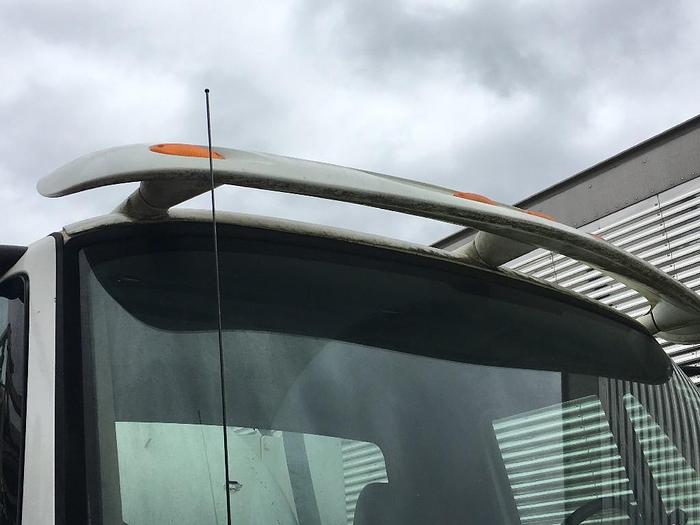 Used 2004 INTERNATIONAL 7600