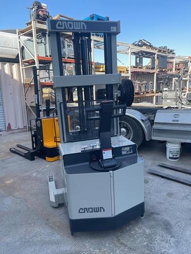 Used CROWN  30WRTL WALKIE REACH STACKER