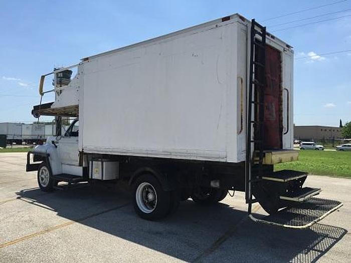 Used 1992 Catering Truck. Ford F700 chassis