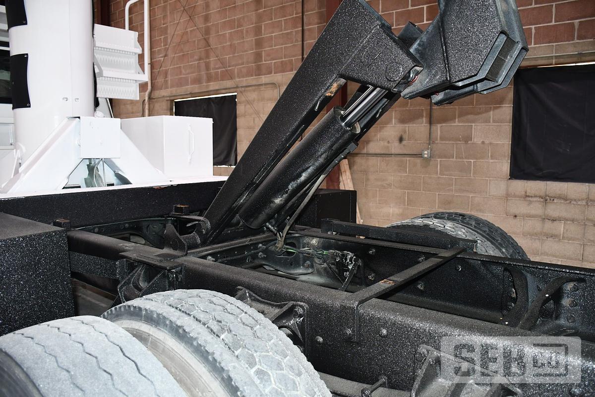 Used 2013 FORD F-750, 11' SOUTHCO FORESTRY BODY, VERSALIFT V0260REV-02