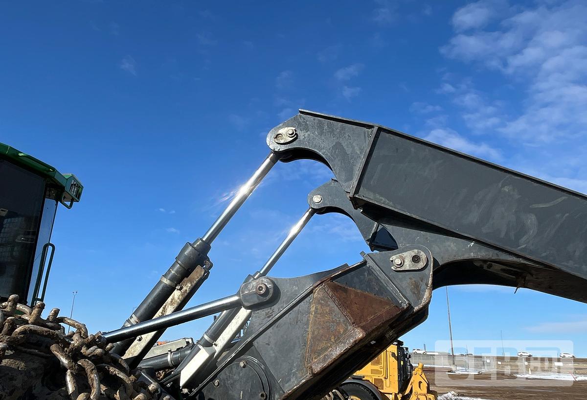 Used John Deere 848L