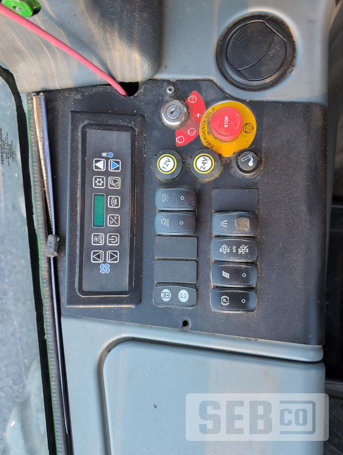 Used John Deere 1210G