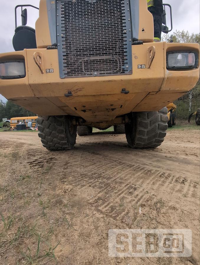 Used John Deere 400D