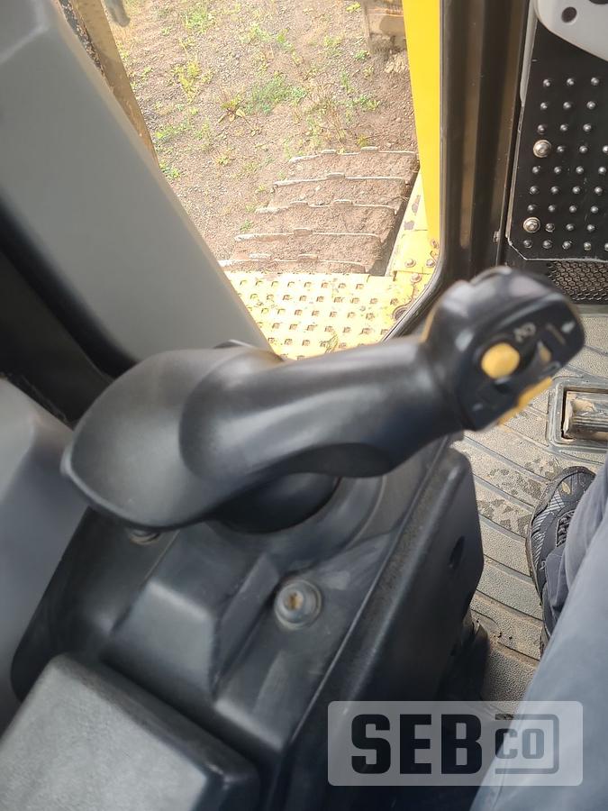 Used Caterpillar D6T