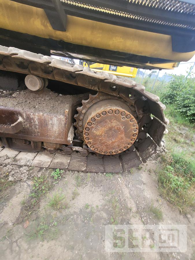 Used Komatsu PC750LC