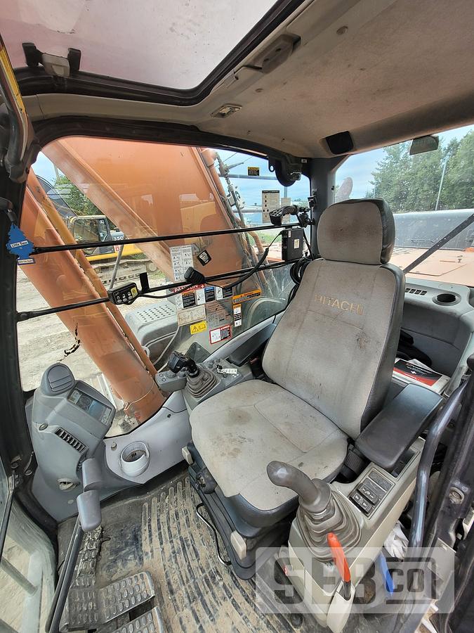 Used Hitachi ZX350