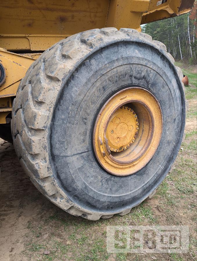 Used John Deere 400D