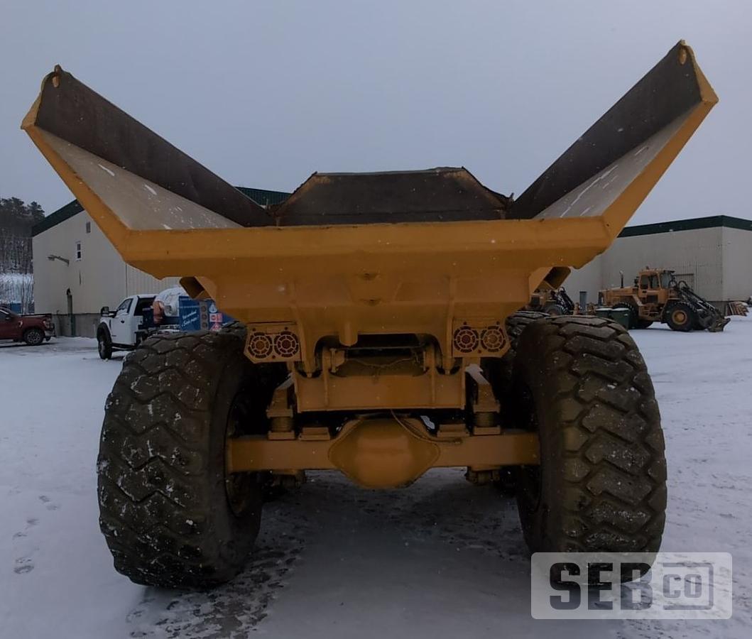 Used John Deere 300D