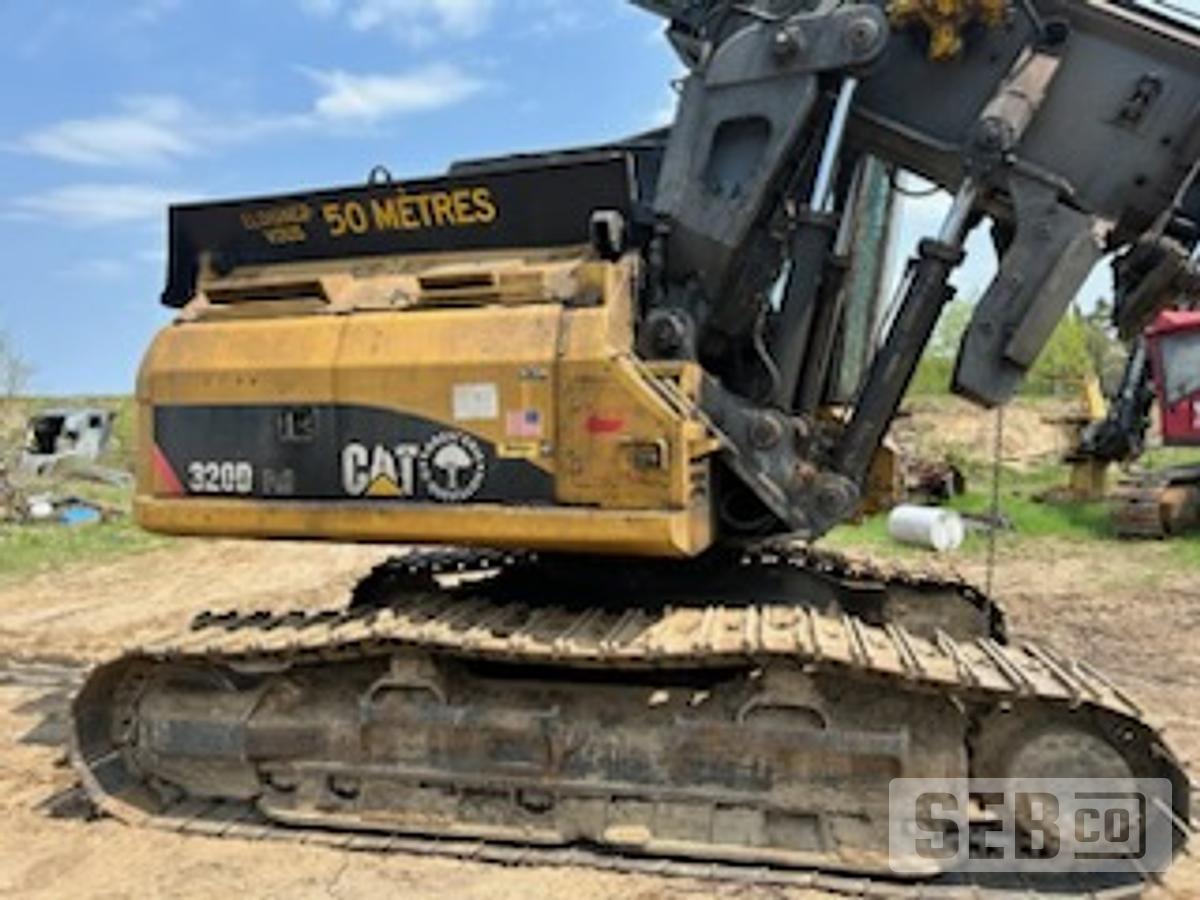 Used Caterpillar 320D FM