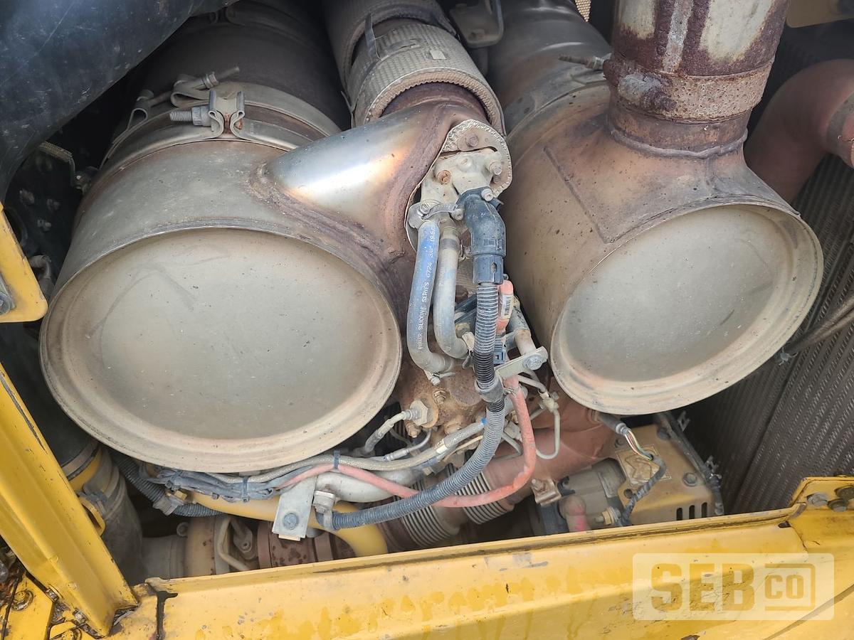 Used Caterpillar D6T