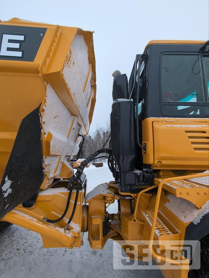 Used John Deere 300D